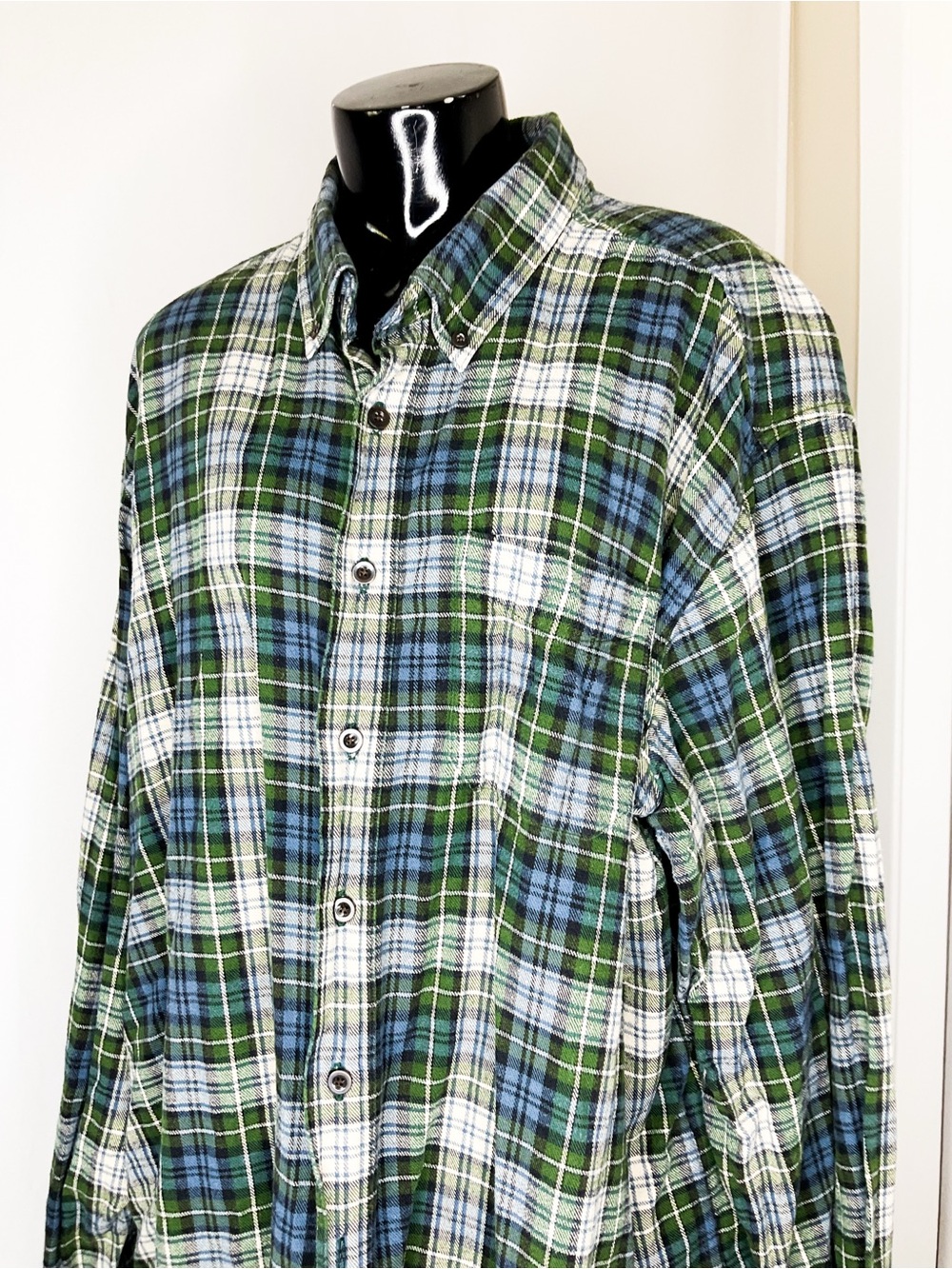 Vintage Eddie Bauer Green & Blue Soft Cotton Plaid Shirt - Picture 8 of 11